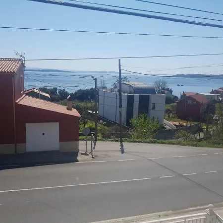 Casa Amplia Frente Al Mar A Pobra do Caramiñal